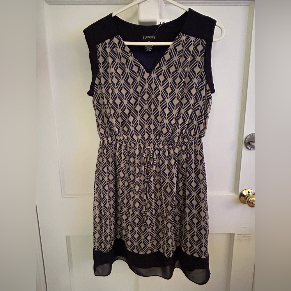 Enfocus Studio Black and Cream Geometric Midi Dress
